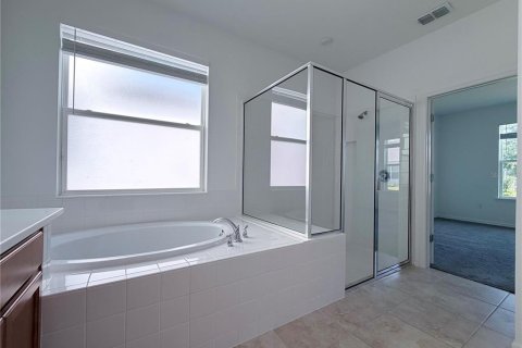 Villa ou maison à louer à Clermont, Floride: 4 chambres, 222.87 m2 № 2119257 - photo 18