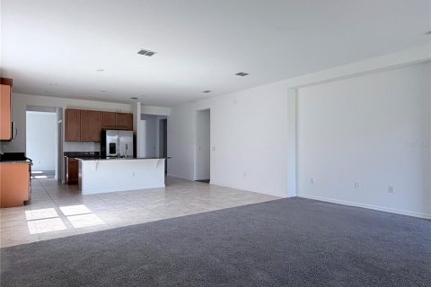 Villa ou maison à louer à Clermont, Floride: 4 chambres, 222.87 m2 № 2119257 - photo 12