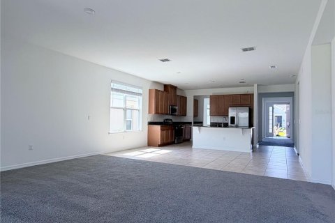 Villa ou maison à louer à Clermont, Floride: 4 chambres, 222.87 m2 № 2119257 - photo 13