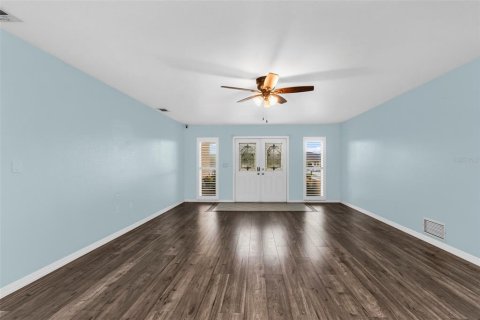 House in Punta Gorda, Florida 3 bedrooms, 137.4 sq.m. № 2291071 - photo 7
