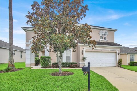 House in Davenport, Florida 6 bedrooms, 263.38 sq.m. № 1816564 - photo 1