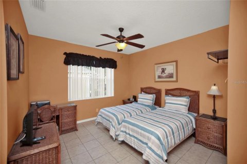 House in Davenport, Florida 6 bedrooms, 263.38 sq.m. № 1816564 - photo 24