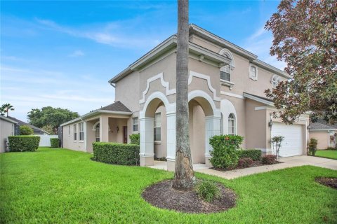 House in Davenport, Florida 6 bedrooms, 263.38 sq.m. № 1816564 - photo 3