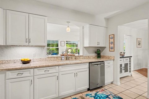 Casa en venta en Bradenton, Florida, 2 dormitorios, 142.7 m2 № 2400196 - foto 16