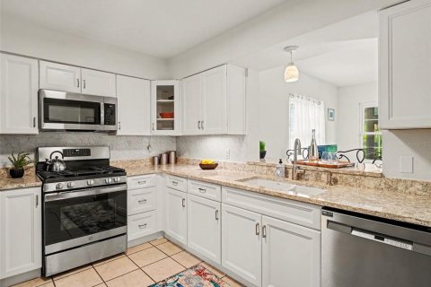 Casa en venta en Bradenton, Florida, 2 dormitorios, 142.7 m2 № 2400196 - foto 17