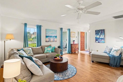 Casa en venta en Bradenton, Florida, 2 dormitorios, 142.7 m2 № 2400196 - foto 8