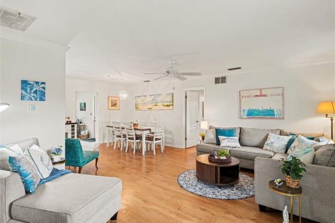 Casa en venta en Bradenton, Florida, 2 dormitorios, 142.7 m2 № 2400196 - foto 9