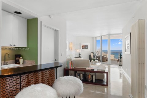 Condominio en venta en Miami Beach, Florida, 2 dormitorios, 138.42 m2 № 1708131 - foto 2