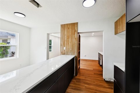 Casa en alquiler en Winter Park, Florida, 5 dormitorios, 198.07 m2 № 1910661 - foto 15