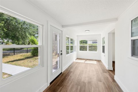 Casa en alquiler en Winter Park, Florida, 5 dormitorios, 198.07 m2 № 1910661 - foto 23