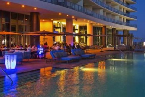 Condo in Hollywood, Florida, 2 bedrooms  № 1935467 - photo 18