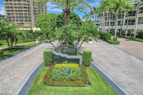 Condominio en venta en Aventura, Florida, 2 dormitorios, 179.86 m2 № 1823738 - foto 2