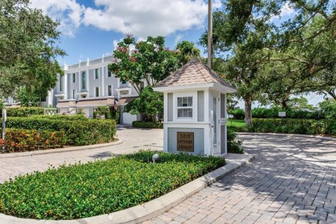 Touwnhouse à vendre à Tampa, Floride: 3 chambres, 329.43 m2 № 1898433 - photo 1