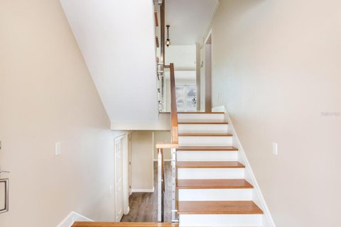 Touwnhouse à vendre à Tampa, Floride: 3 chambres, 329.43 m2 № 1898433 - photo 5