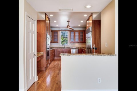 Touwnhouse à vendre à Tampa, Floride: 3 chambres, 329.43 m2 № 1898433 - photo 10