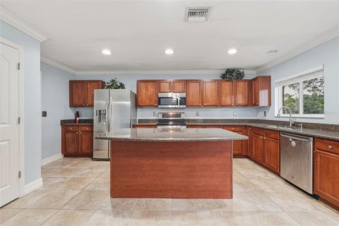 House in Punta Gorda, Florida 4 bedrooms, 260.96 sq.m. № 2109266 - photo 17
