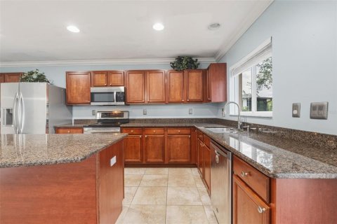 House in Punta Gorda, Florida 4 bedrooms, 260.96 sq.m. № 2109266 - photo 21