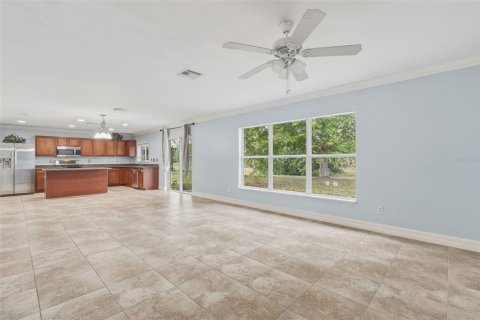 House in Punta Gorda, Florida 4 bedrooms, 260.96 sq.m. № 2109266 - photo 15