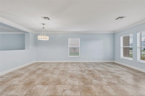 House in Punta Gorda, Florida 4 bedrooms, 260.96 sq.m. № 2109266 - photo 11