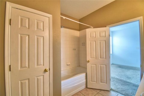 Casa en venta en Davenport, Florida, 5 dormitorios, 279.54 m2 № 1680293 - foto 21
