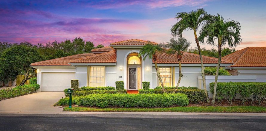 Villa ou maison à Palm Beach Gardens, Floride 3 chambres, 176.61 m2 № 2146199