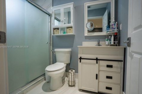 Villa ou maison à vendre à Hialeah, Floride: 5 chambres, 195.09 m2 № 2154489 - photo 17