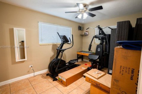 Villa ou maison à vendre à Hialeah, Floride: 5 chambres, 195.09 m2 № 2154489 - photo 21