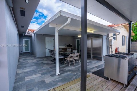 Villa ou maison à vendre à Hialeah, Floride: 5 chambres, 195.09 m2 № 2154489 - photo 23