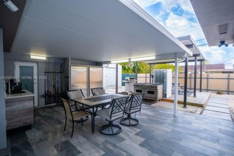 Villa ou maison à vendre à Hialeah, Floride: 5 chambres, 195.09 m2 № 2154489 - photo 27