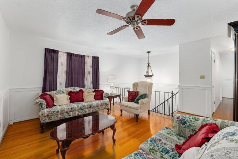 Casa en venta en Gainesville, Florida, 4 dormitorios, 178.65 m2 № 2135379 - foto 7
