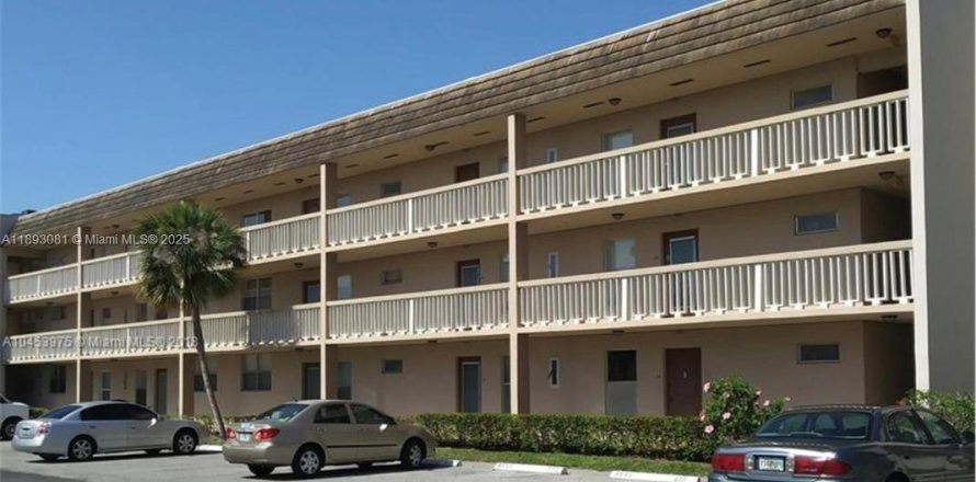 Condo à Tamarac, Floride, 1 chambre  № 1946742
