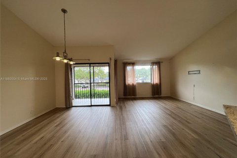 Copropriété à louer à Plantation, Floride: 2 chambres, 96.06 m2 № 1932259 - photo 13