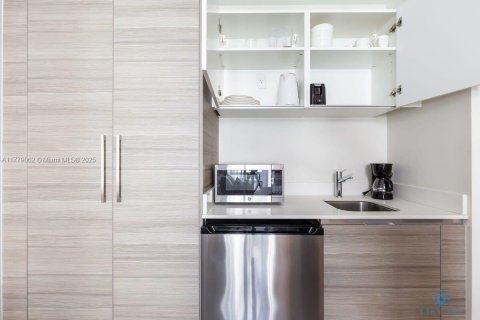 Copropriété à vendre à Hollywood, Floride: 1 chambre, 34 m2 № 1714325 - photo 20