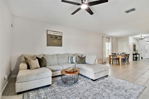 Casa en venta en Land O' Lakes, Florida, 6 dormitorios, 239.69 m2 № 1612466 - foto 22