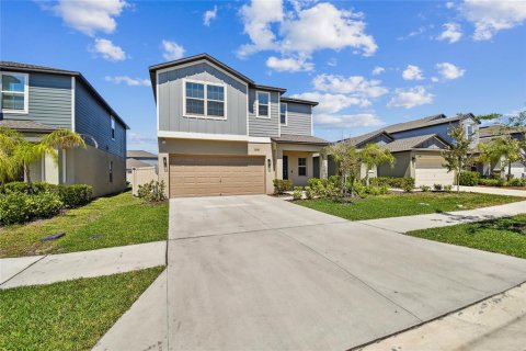 Casa en venta en Land O' Lakes, Florida, 6 dormitorios, 239.69 m2 № 1612466 - foto 5