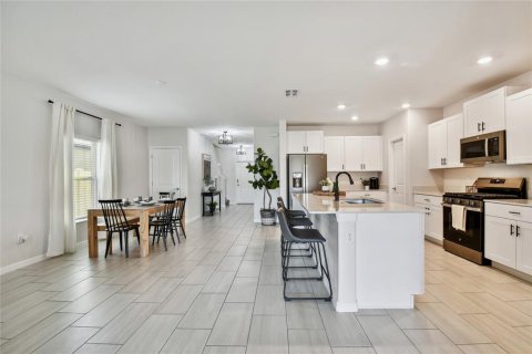 Casa en venta en Land O' Lakes, Florida, 6 dormitorios, 239.69 m2 № 1612466 - foto 17