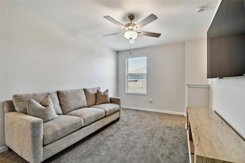 Casa en venta en Land O' Lakes, Florida, 6 dormitorios, 239.69 m2 № 1612466 - foto 29