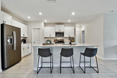 Casa en venta en Land O' Lakes, Florida, 6 dormitorios, 239.69 m2 № 1612466 - foto 15