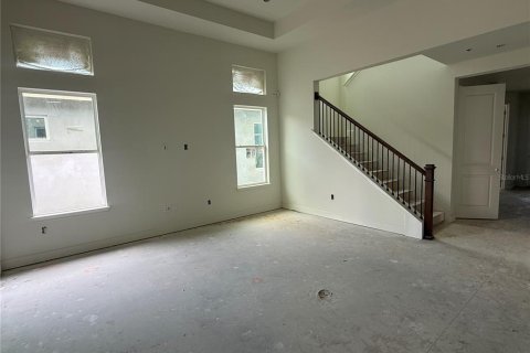 House in Orlando, Florida 5 bedrooms, 299.8 sq.m. № 1759966 - photo 3