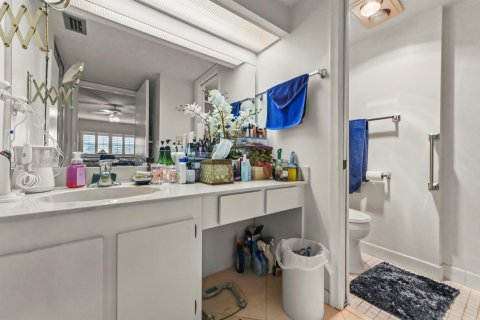 Купить кондоминиум в Лейк-Уорт, Флорида 5 комнат, 108.23м2, № 2185005 - фото 11