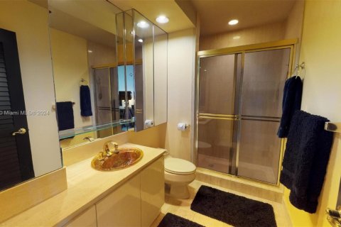 Купить кондоминиум в Авентура, Флорида 2 спальни, 228.82м2, № 5219 - фото 24