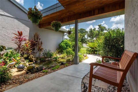 House in Ocala, Florida 4 bedrooms, 285.21 sq.m. № 1782984 - photo 13