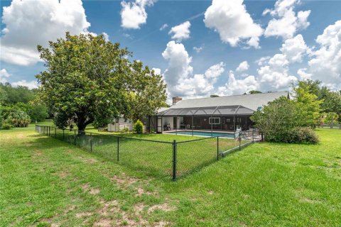 House in Ocala, Florida 4 bedrooms, 285.21 sq.m. № 1782984 - photo 15