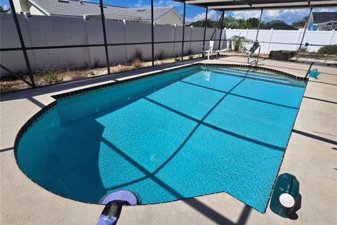 House in Bradenton, Florida 2 bedrooms, 112.97 sq.m. № 1778693 - photo 2