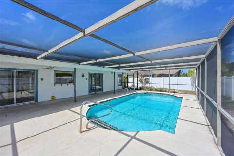 House in Bradenton, Florida 2 bedrooms, 112.97 sq.m. № 1778693 - photo 13