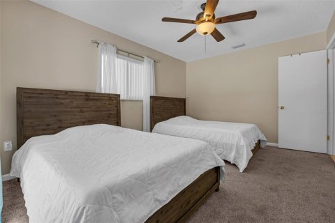 House in Belle Isle, Florida 4 bedrooms, 227.7 sq.m. № 1843195 - photo 13