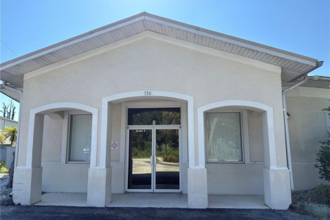 Propiedad comercial en alquiler en Port Charlotte, Florida № 1901346 - foto 11