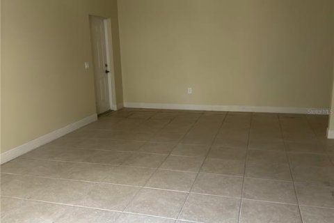 Propiedad comercial en alquiler en Port Charlotte, Florida № 1901346 - foto 14