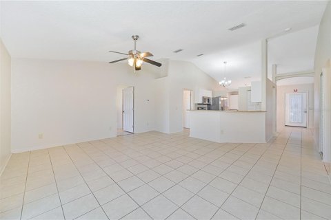 House in Punta Gorda, Florida 3 bedrooms, 154.12 sq.m. № 1716954 - photo 6