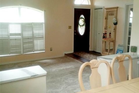 House in Tampa, Florida 3 bedrooms, 226.03 sq.m. № 2237881 - photo 15